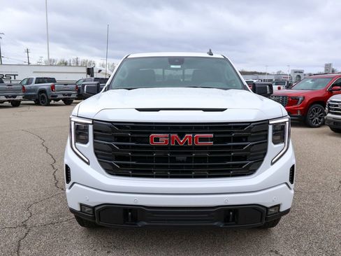 New 2026 GMC Sierra 1500 Elevation image 27