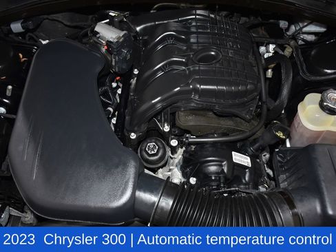 Used 2023 Chrysler 300 S image 7
