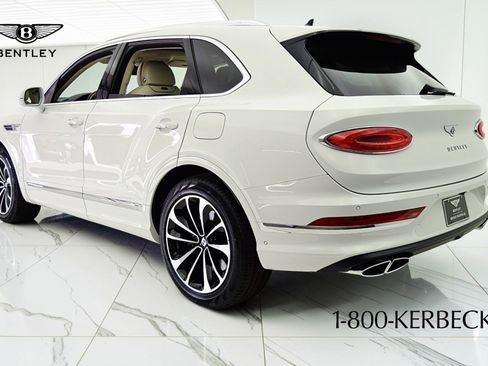 Certified 2023 Bentley Bentayga Plug-In Hybrid AWD/4WD image 7