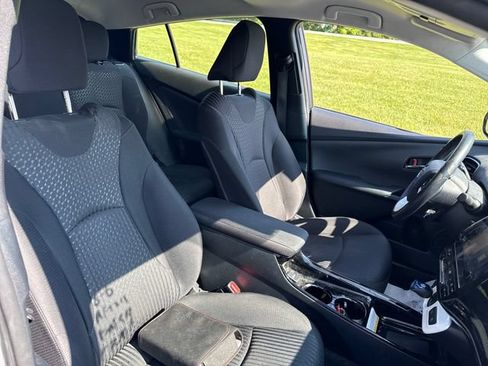 Used 2017 Toyota Prius Three FWD image 13