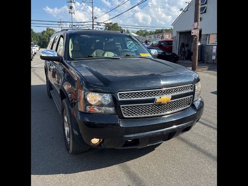 Used 2013 Chevrolet Suburban LTZ AWD/4WD image 1