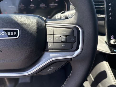 New 2026 Jeep Grand Wagoneer L Limited image 15