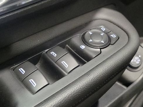 Used 2023 GMC Terrain SLE w/ Driver Convenience Package AWD/4WD image 27