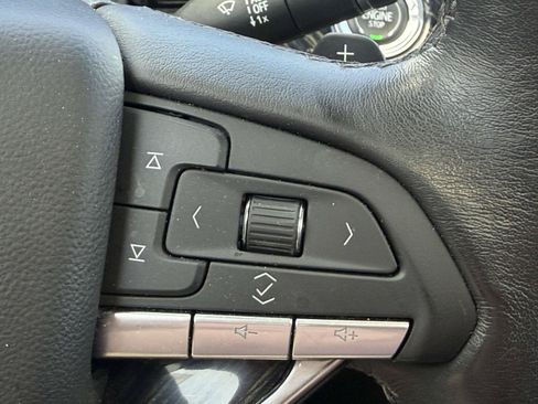 Used 2024 Cadillac XT6 Premium Luxury FWD image 12