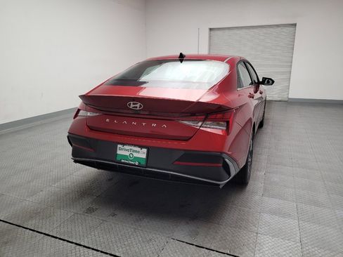 Used 2025 Hyundai Elantra SEL FWD image 7