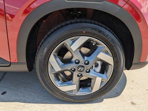 New 2025 Hyundai Venue SEL image 8