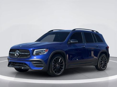 Used 2022 Mercedes-Benz GLB 250 image 2
