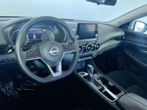 Used 2024 Nissan Sentra SV FWD image 27