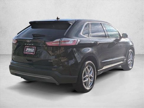 Used 2023 Ford Edge SEL image 5