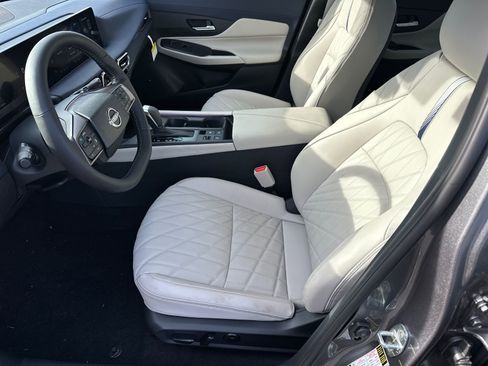 New 2026 Nissan Sentra SL w/ Floor Mat Package image 9