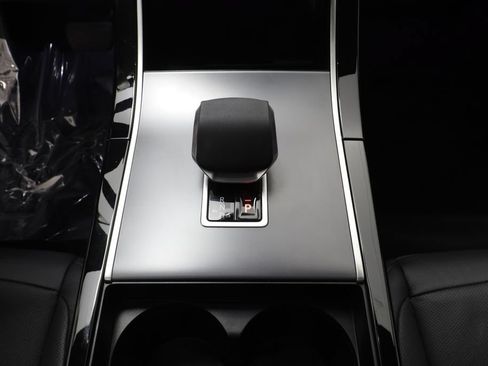 Certified 2026 Land Rover Range Rover Evoque S AWD/4WD image 13
