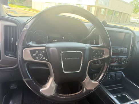 Used 2016 GMC Sierra 2500 Denali w/ Duramax Plus Package AWD/4WD image 24