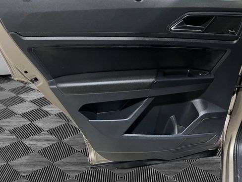 Used 2018 Volkswagen Atlas SEL Premium image 22