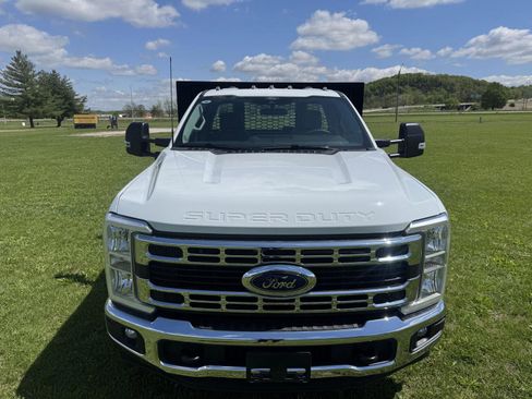 New 2025 Ford F350 XL w/ XL Chrome Package RWD image 4