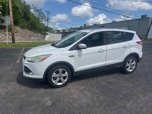Used 2014 Ford Escape SE AWD/4WD image 3
