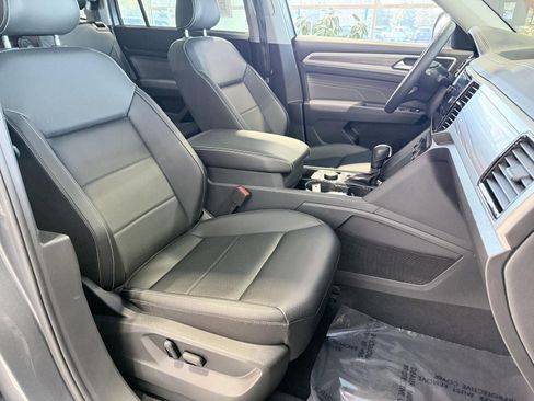 Used 2023 Volkswagen Atlas SEL image 22