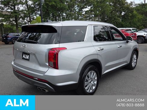 Used 2025 Hyundai Palisade SEL FWD image 6