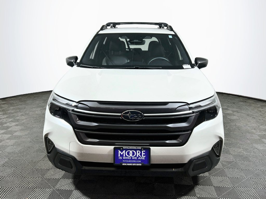 Used 2025 Subaru Forester Limited w/ Popular Package #2 AWD/4WD image 2