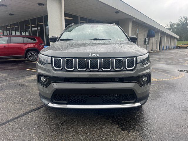 Used 2023 Jeep Compass Limited AWD/4WD image 8