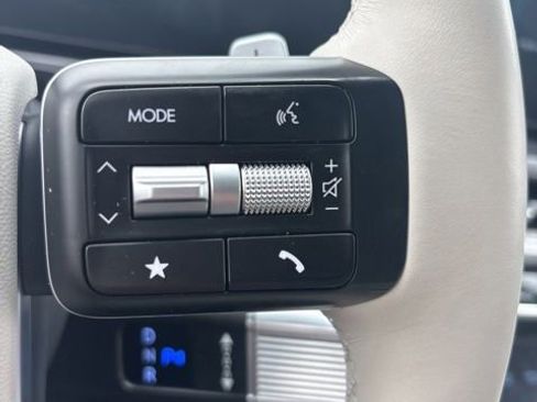 Used 2024 Hyundai Santa Fe SEL AWD/4WD image 15