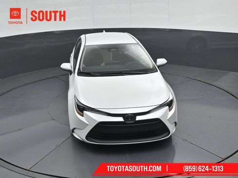 Used 2026 Toyota Corolla LE FWD image 46