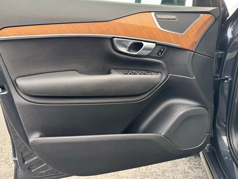 Used 2022 Volvo XC90 T8 Inscription Expression w/ Advanced Package image 43