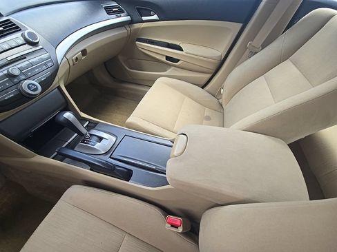Used 2012 Honda Accord LX image 25