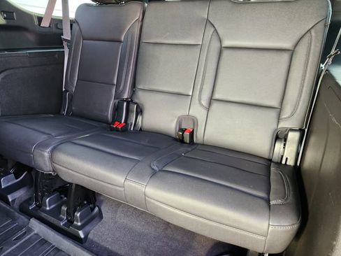Used 2023 Chevrolet Suburban Z71 w/ Luxury Package AWD/4WD image 31