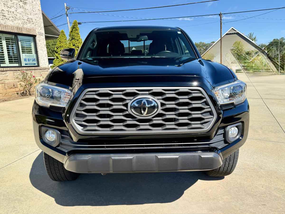 Used 2023 Toyota Tacoma TRD Off-Road RWD image 3