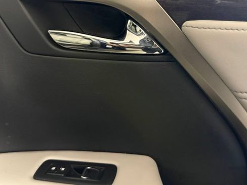 Used 2016 Lexus RX 450h AWD image 32