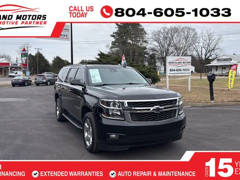 Used 2017 Chevrolet Suburban LT image 1