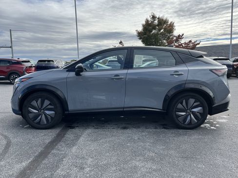 Used 2024 Nissan Ariya AWD image 8