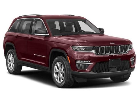 Used 2023 Jeep Grand Cherokee Overland AWD/4WD image 6