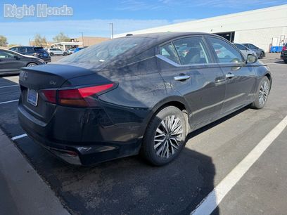 Used 2024 Nissan Altima 2.5 SV