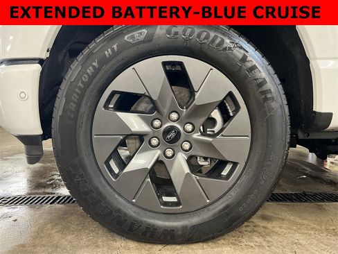 Used 2023 Ford F150 Lightning Lariat w/ Equipment Group 511A High image 19