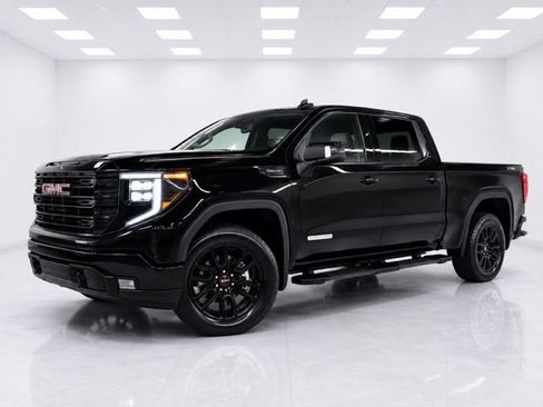 Used 2025 GMC Sierra 1500 Elevation w/ Elevation Premium Package AWD/4WD image 5