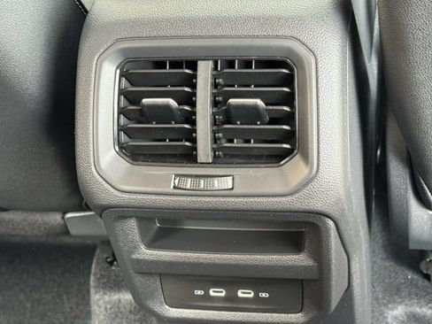 New 2026 Volkswagen Taos SE AWD/4WD image 20