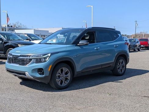Certified 2024 Kia Seltos S AWD/4WD image 1
