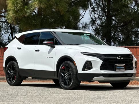 Used 2022 Chevrolet Blazer LT w/ Redline Edition AWD/4WD image 2