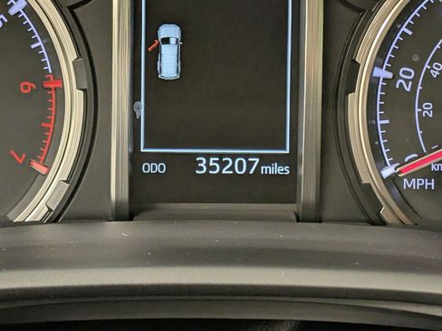 Used 2021 Toyota 4Runner Limited image 22