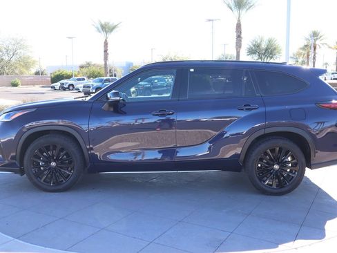 Certified 2024 Toyota Highlander XSE image 8