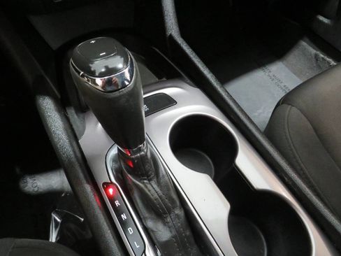 Used 2020 Chevrolet Malibu LT image 21