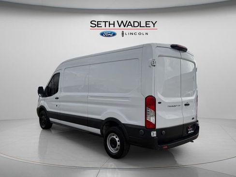 Used 2019 Ford Transit 250 148 Medium Roof image 5