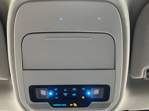 Certified 2025 Ford Expedition Max Active AWD/4WD image 37