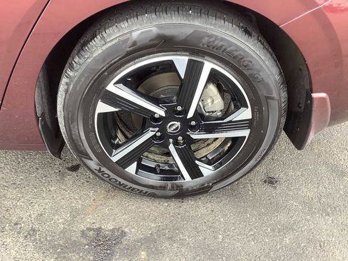 Used 2024 Nissan Sentra SV image 7