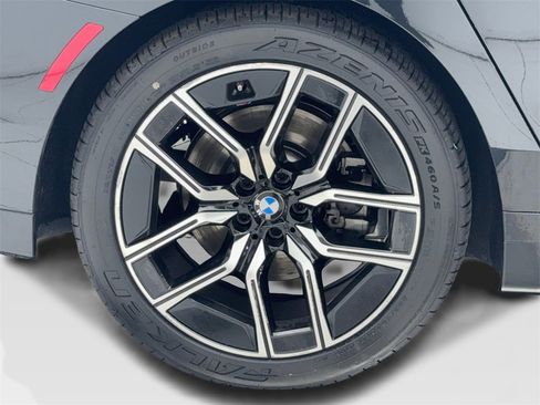 Used 2025 BMW 740i image 52