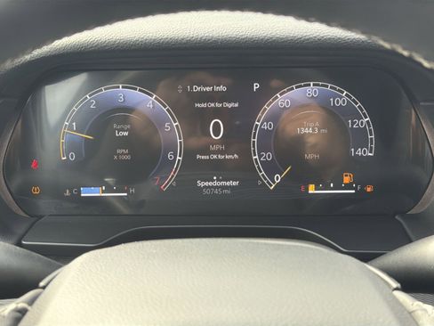 Used 2023 Jeep Grand Cherokee Altitude image 17