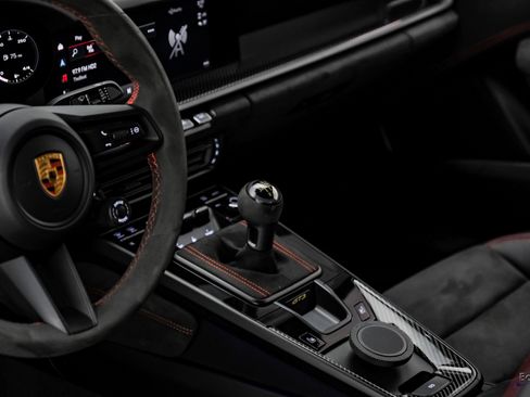 Used 2022 Porsche 911 GT3 image 54