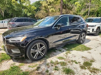 Used 2018 Volvo XC60 T5 Momentum w/ Vision Package