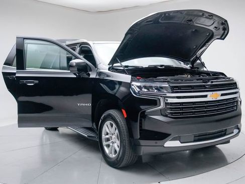 Used 2024 Chevrolet Tahoe LT AWD/4WD image 16